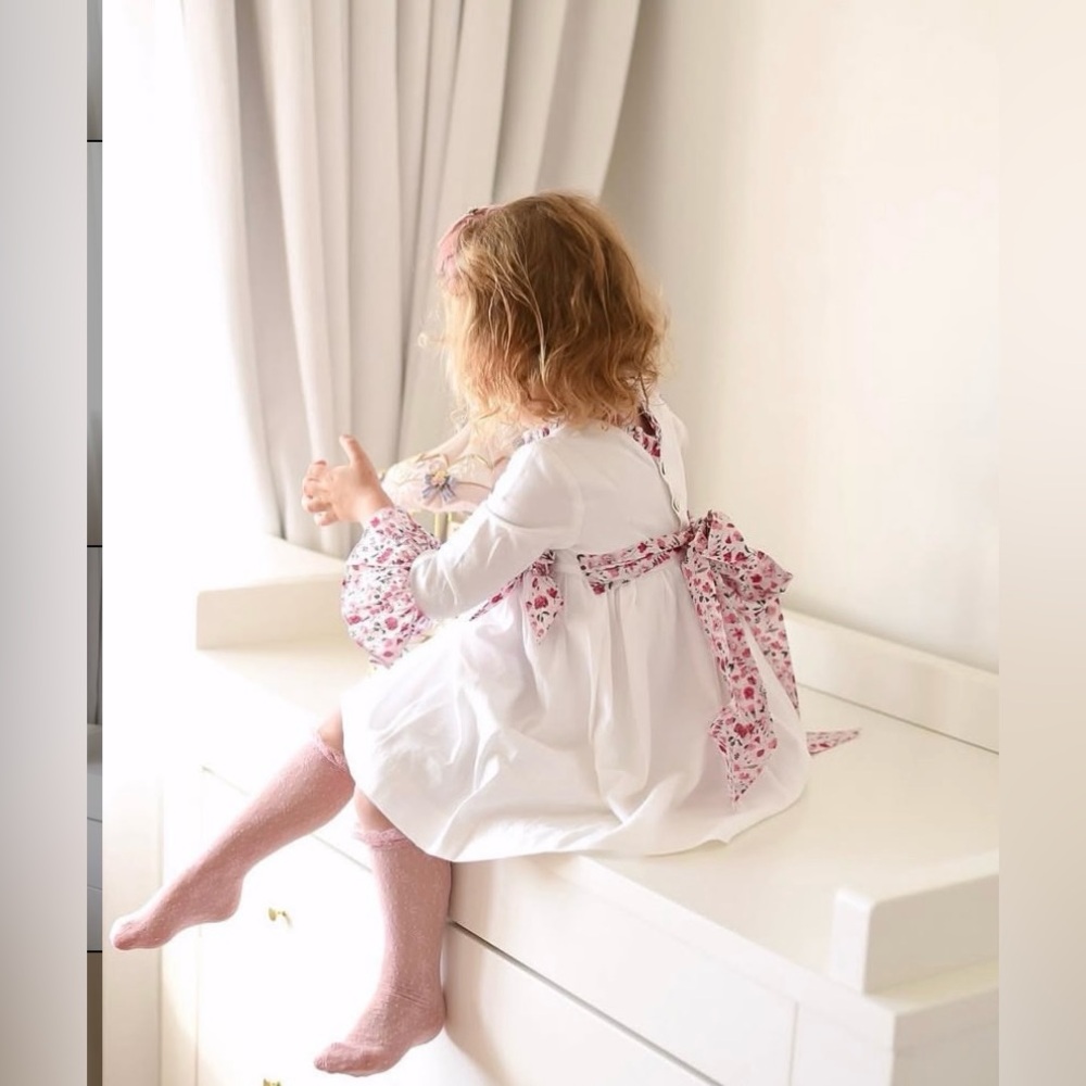 Lrdm petits  brand kids 
White Dress with Pink Floral Accents